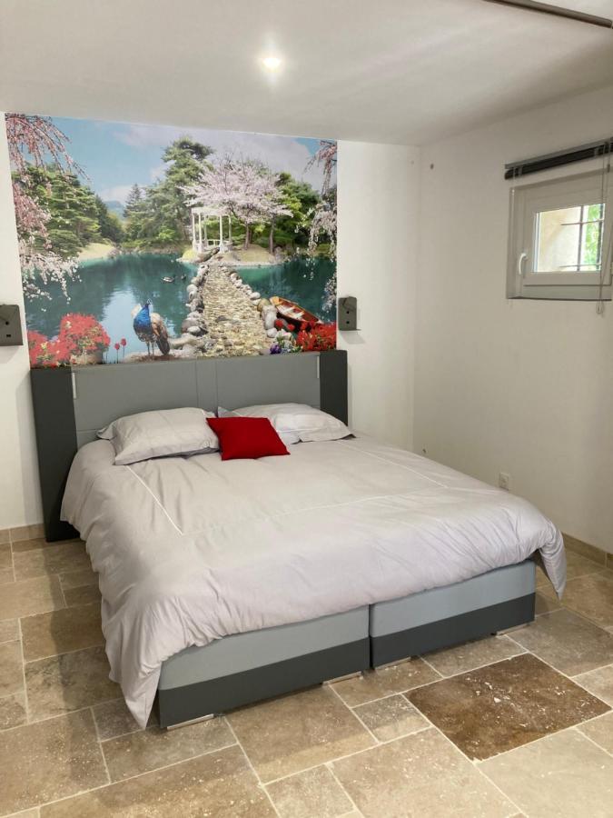 Le Studio D Aurelie Avec Spa Ete En Pleine Campagne Et Proche De Toute Commodite Roquemaure  Exterior photo